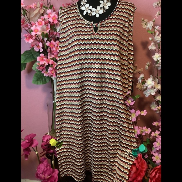 🌻NWT ESPRESSO 3X CHEVRON STRETCH KNIT DRESS - Picture 9 of 13
